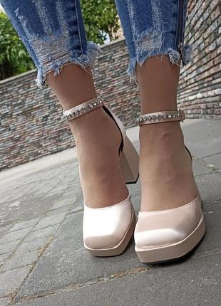 Туфлі жіночі