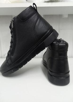 Ботинки мужские кожаные, зимние, на шнурках и молнии. с-4328 цена 2400 грн.размер:
40, 42,
43,
44.4 фото