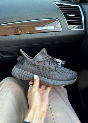 Кросівки adidas yeezy 3502 фото