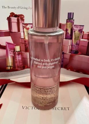 Victoria's secret petal buzz fragrance mist2 фото