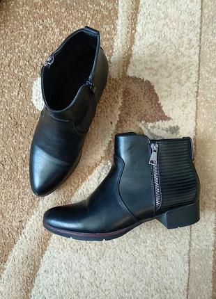 Черевичкі з екошкіри