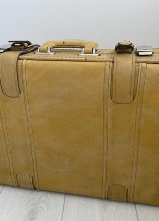 Валіза чемодан срср жовтий