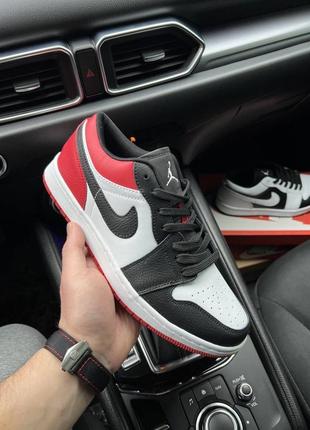 Кросівки чоловічі nike air jordan 1 low black & white & red