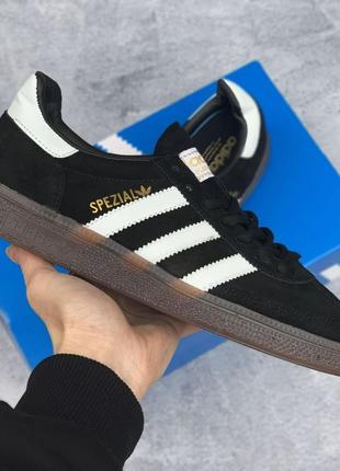 Кроссовки adidas spezial