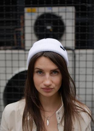 Шапка бiнi leon 21 біла woman