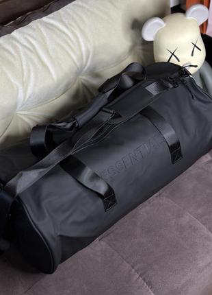 Дорожная сумка essentials черного цвета сумка для тренировок1 фото