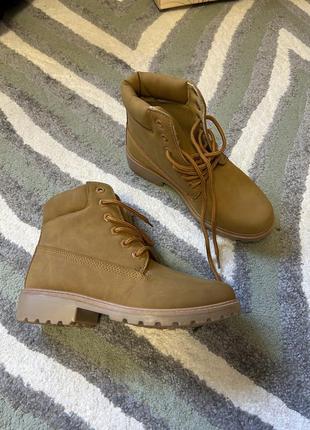 Ботинки кроссовки сапоги clarks
