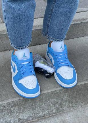 Кросівки жіночі nike air jordan retro 1 low blue white біло-блакитні найк аїр джердан ретро2 фото