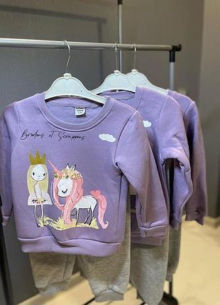 Костюм для дівчинки