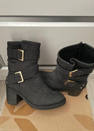 Miu miu 2023 ботинки 100% кожа guess