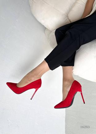 Жіночі туфлі червоні1 фото
