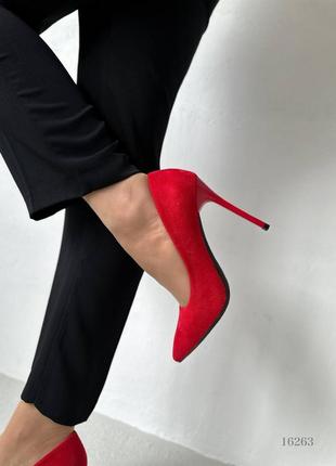 Жіночі туфлі червоні3 фото