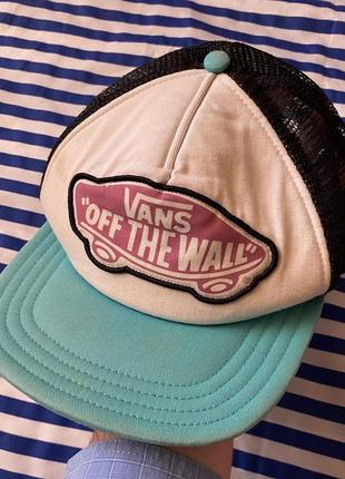Кепка vans