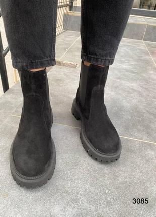Женские короткие черные замшевые ботинки зимние на меху 36 38 40 р5 фото