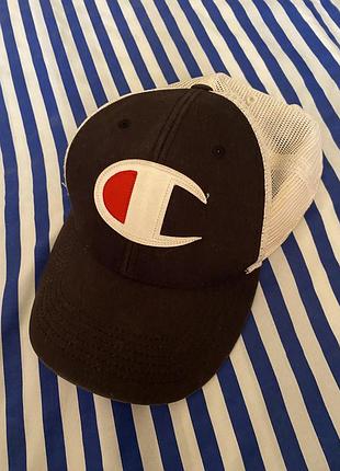 Кепка champion