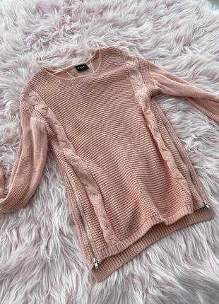 Женский свитер персиковый крупная вязка1 фото