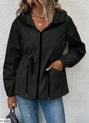 Куртка-ветровка женская осенняя удобная из плащевки на молнии с затяжкой кулисой на талии с капюшоном арт 5159 фото
