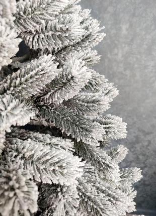 Ялинка буковельська сніг лита ялинка вправна 1.80м2 фото