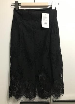 Чёрная кружевная юбка миди1 фото