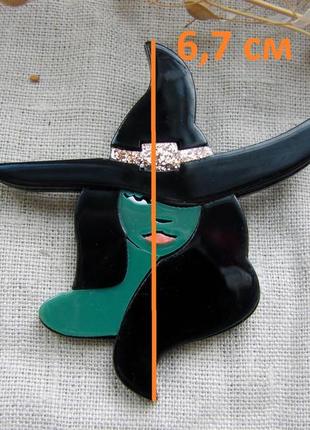 Брошка відьма в капелюсі акрилова брошка у вигляді відьми колiр чорний зелений3 фото