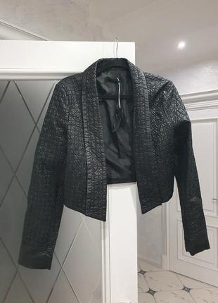Шикарная куртка пиджак эко кожа guess marciano