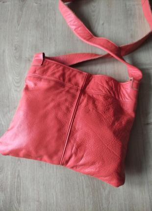 Кожаная женская сумка кросс боди.3 фото