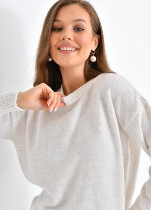 Теплый свитер в цветах