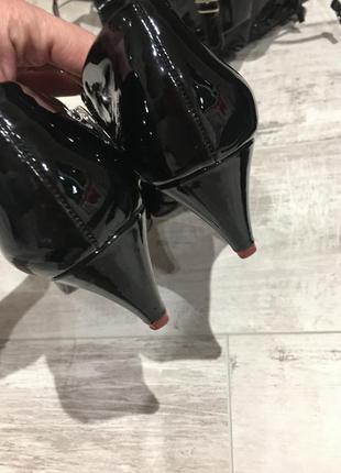 Zara лаковые  туфли/-высокие туфли с замочками3 фото