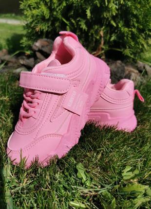 Кросівки для модниць 6