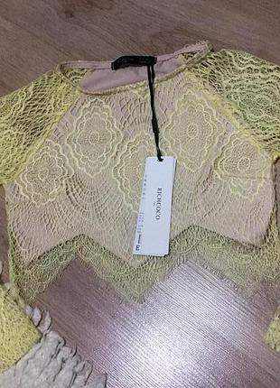 Мереживною топ