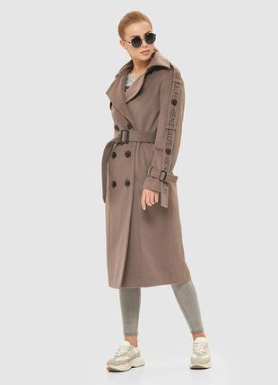 Шикарне актуальне якісне жіноче демісезонне пальто  у кольорі капучіно з патами1 фото