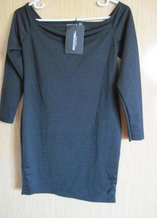 Новое черное платье "prettylittlething" р. 48