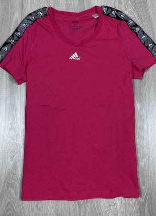 Жіноча оригінальна спортивна футболка adidas1 фото