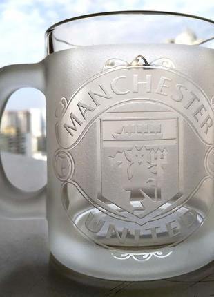 Чашка з гравіюванням лого футбольного клубу манчестер юнайтед fc manchester united sanddecor1 фото