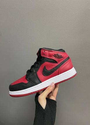 Кроссовки nike air jordan 1 retro mid “banned bred”2 фото