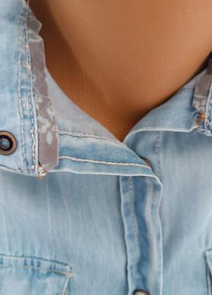 Крутевая джинсовая рубашка alcott. размер s. украшена вышивкой.6 фото