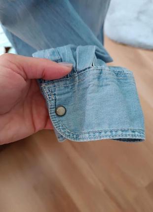 Крутевая джинсовая рубашка alcott. размер s. украшена вышивкой.7 фото