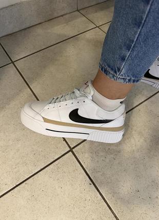 Nike court legacy lift white