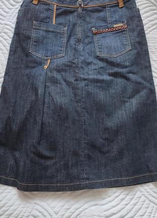 Джинсовая юбка с кожаными вставками4 фото