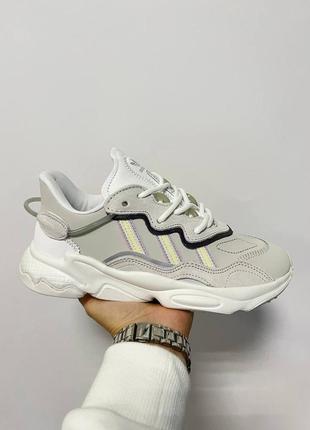 Кросівки  adidas ozweego  жіночі