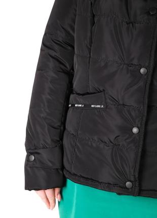 Куртка женская 
54р молодежная укороченная с капюшоном чёрная4 фото