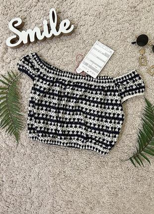 В'язаний кроп-топ зі спущеними плечима №204/16