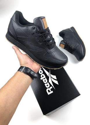 Чоловічі кросівки reebok classic leather black gum / топові шкіряні осінні кросівки reebok / кожаные кроссовки мужские на осень