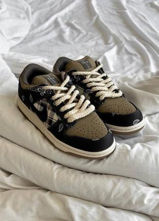 Супер стильные кроссовки nike sb dunk travis scott premium