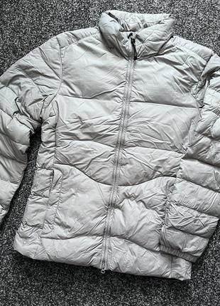 Теплый женский пуховик salewa.