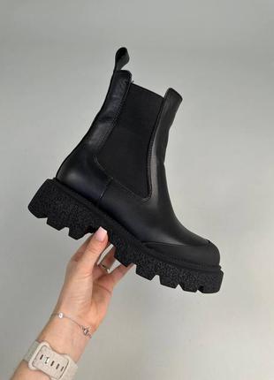 Челси женские кожаные черные демисезонные и зима