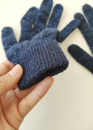 Красивые перчатки с блестящей нитью5 фото