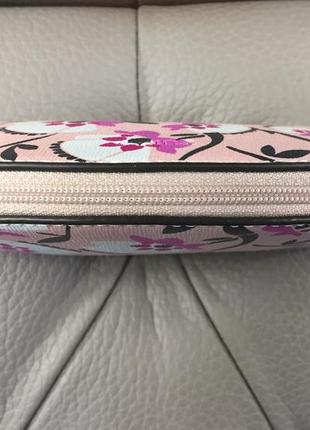 Маленькая кожаная косметичка furla пудрового цвета в нежные цветы