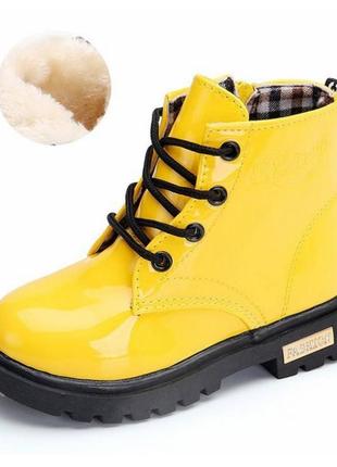 Лакированные ботинки с мехом dinimigi желтые