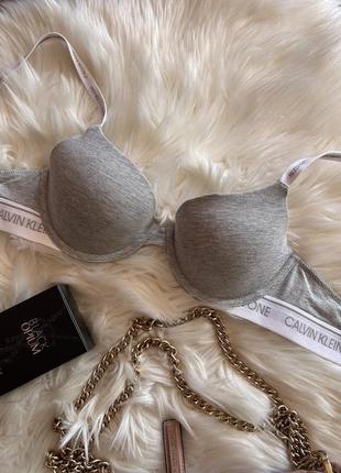 Оригинальн! бюстгалтер calvin klein